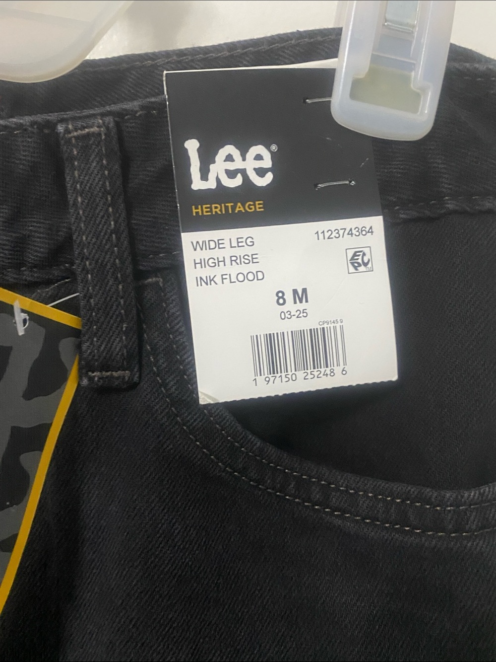 Jeans - Picture 2 of 9